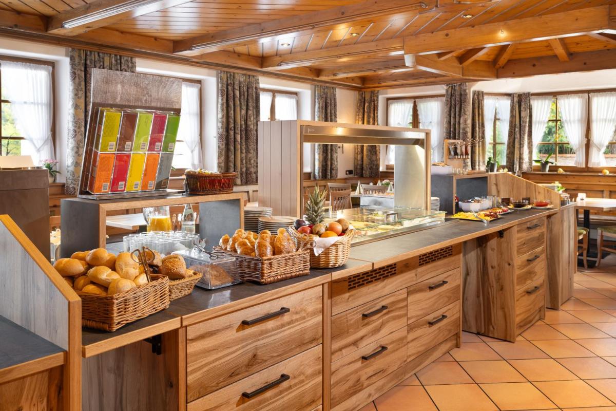 Hotel Neuwirt - Housity