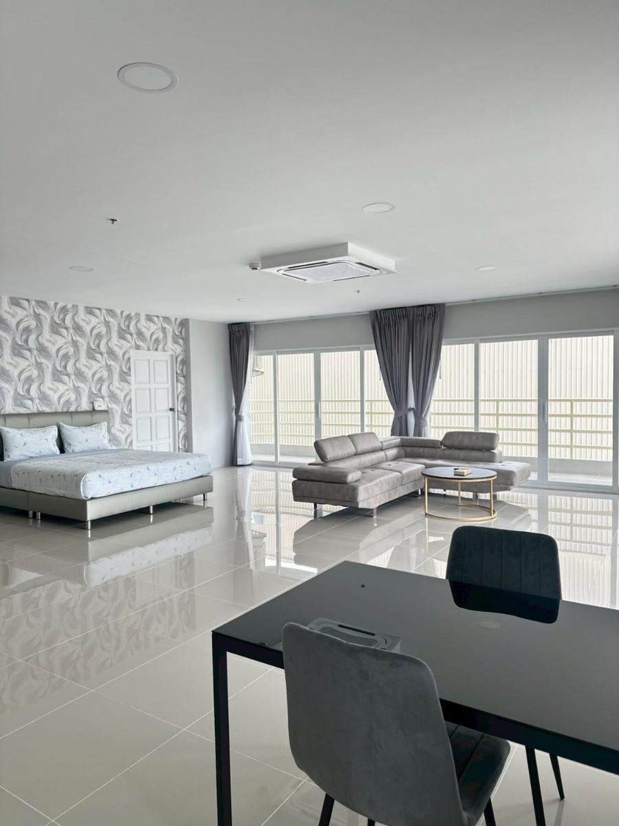 View Talay6 by Blue Ocean Suite - Housity