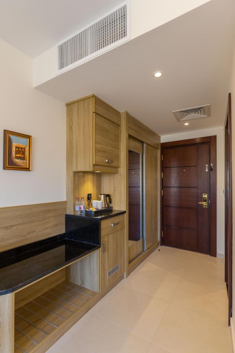 Petra Legacy Luxury - Housity