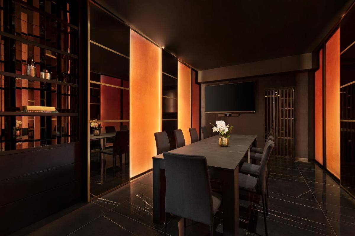 The Pantheon Iconic Rome Hotel, Autograph Collection - Housity