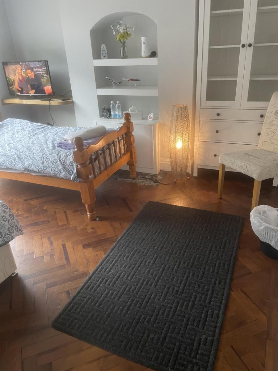 Home from Home Cosy B&B - Housity