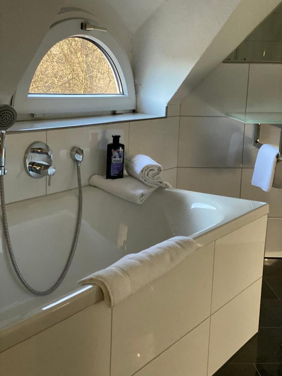 Hotel am Herkules - Housity