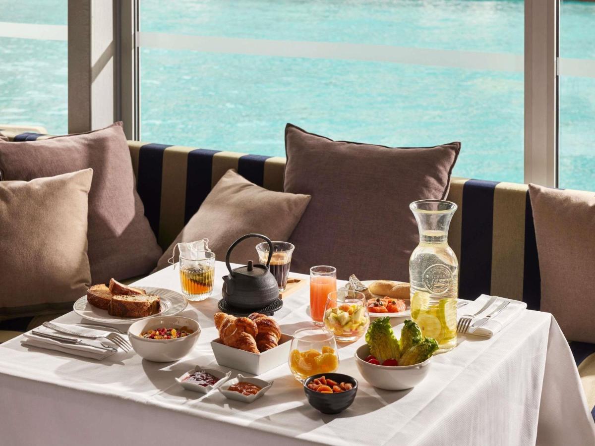 Nourriture dans l'hôtel ou à proximité