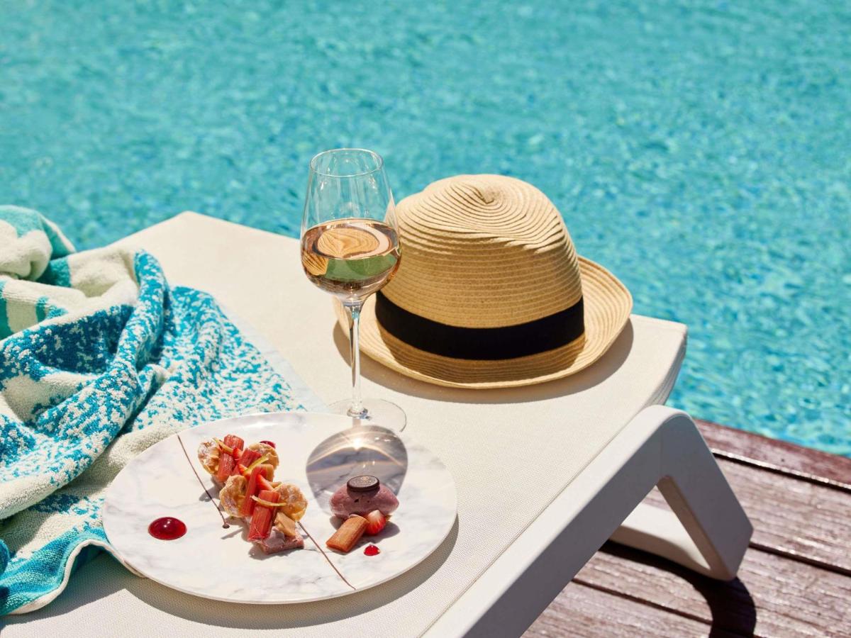 Piscine de l'établissement Sofitel Biarritz Le Miramar Thalassa ou située à proximité