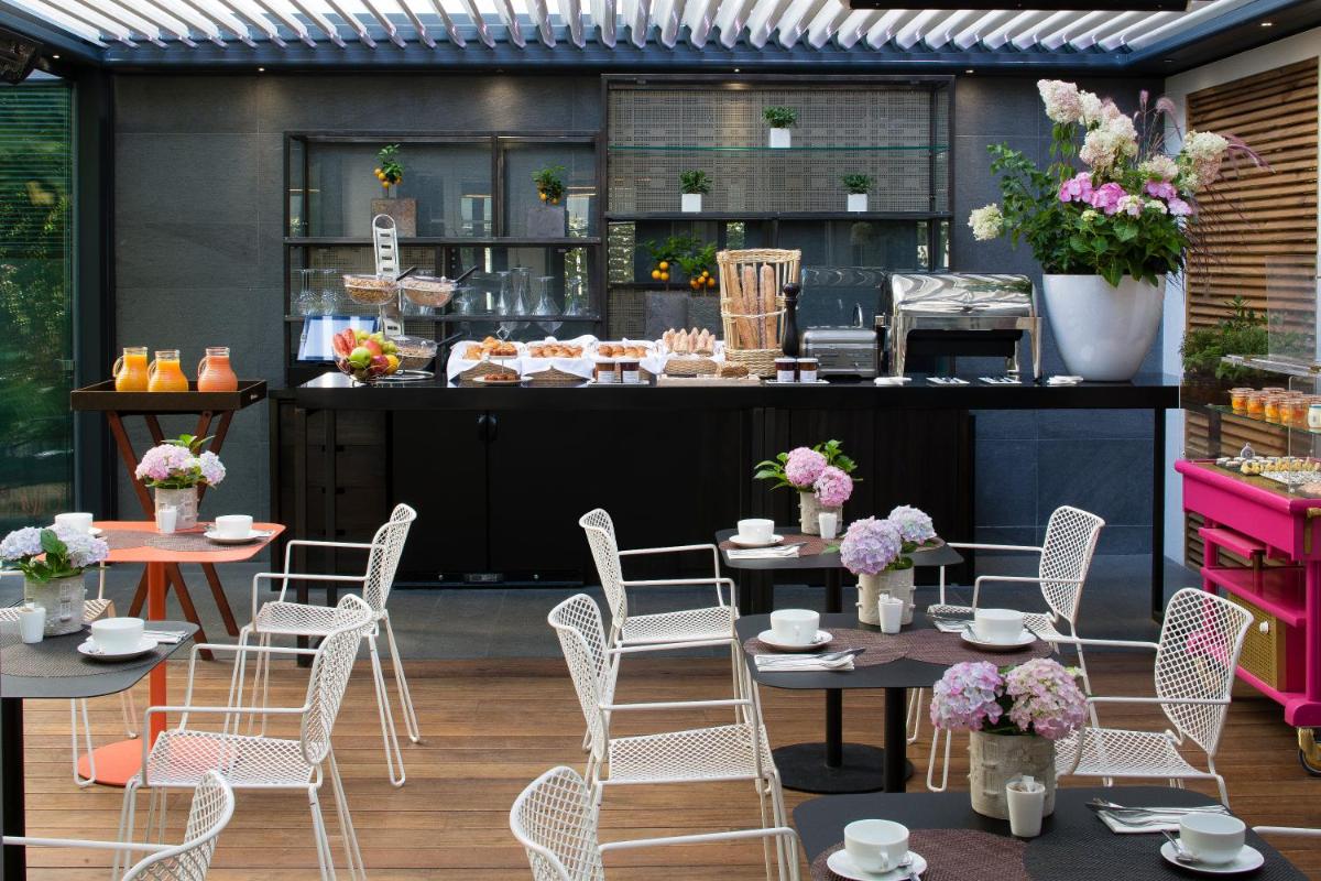 Nourriture dans l'hôtel ou à proximité