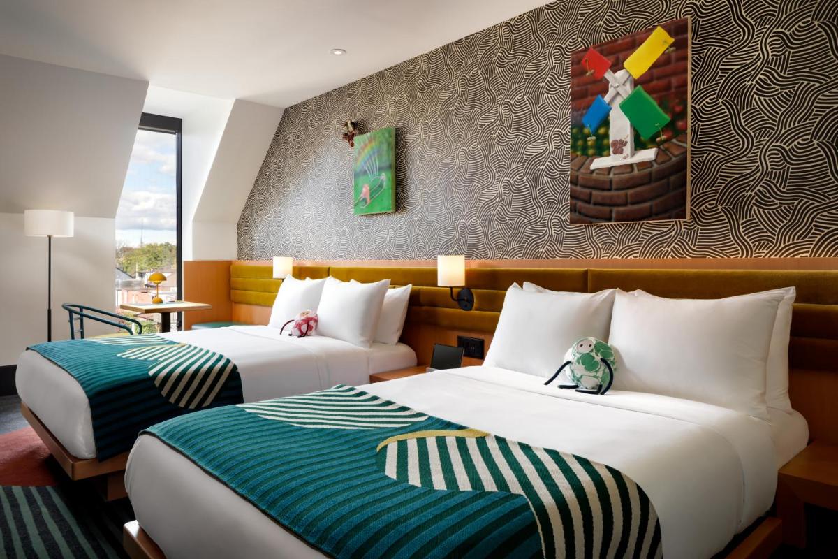 The Drake Hotel - Housity