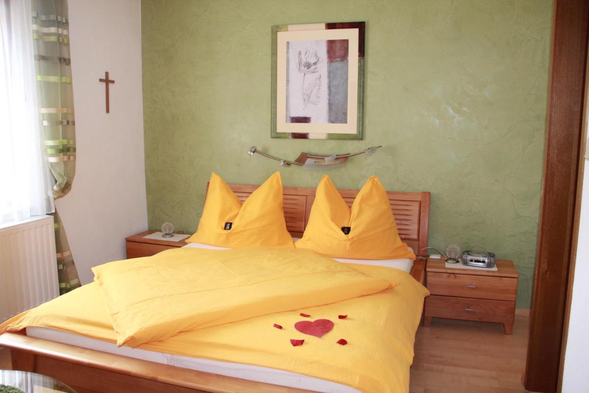 Haus Regina - Housity