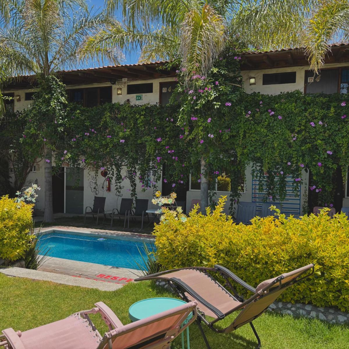 Hotel Villas Mariposas - Housity