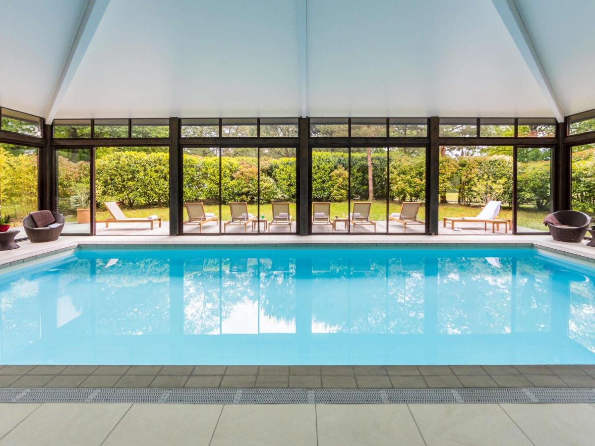 Piscine de l'établissement Cabot Hotel Bordeaux - MGallery Collection ou située à proximité
