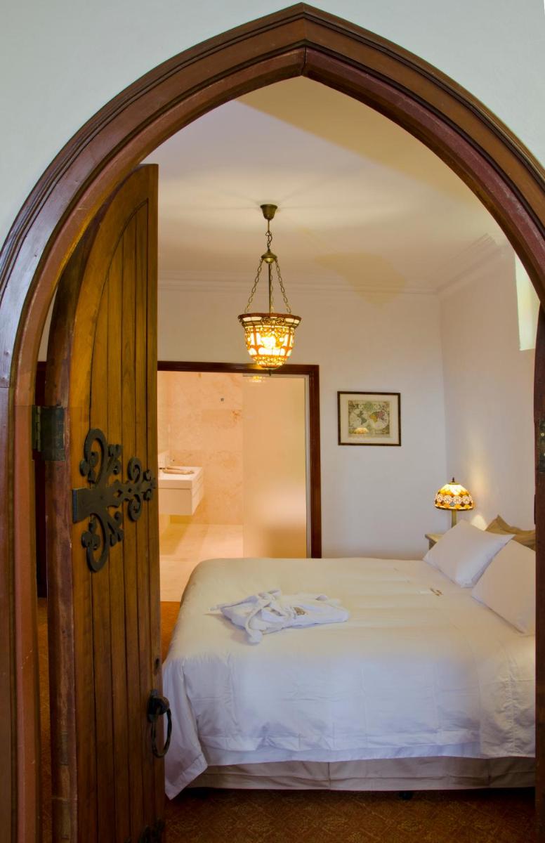 Suitetrails - Broken Hill Outback Church Stay