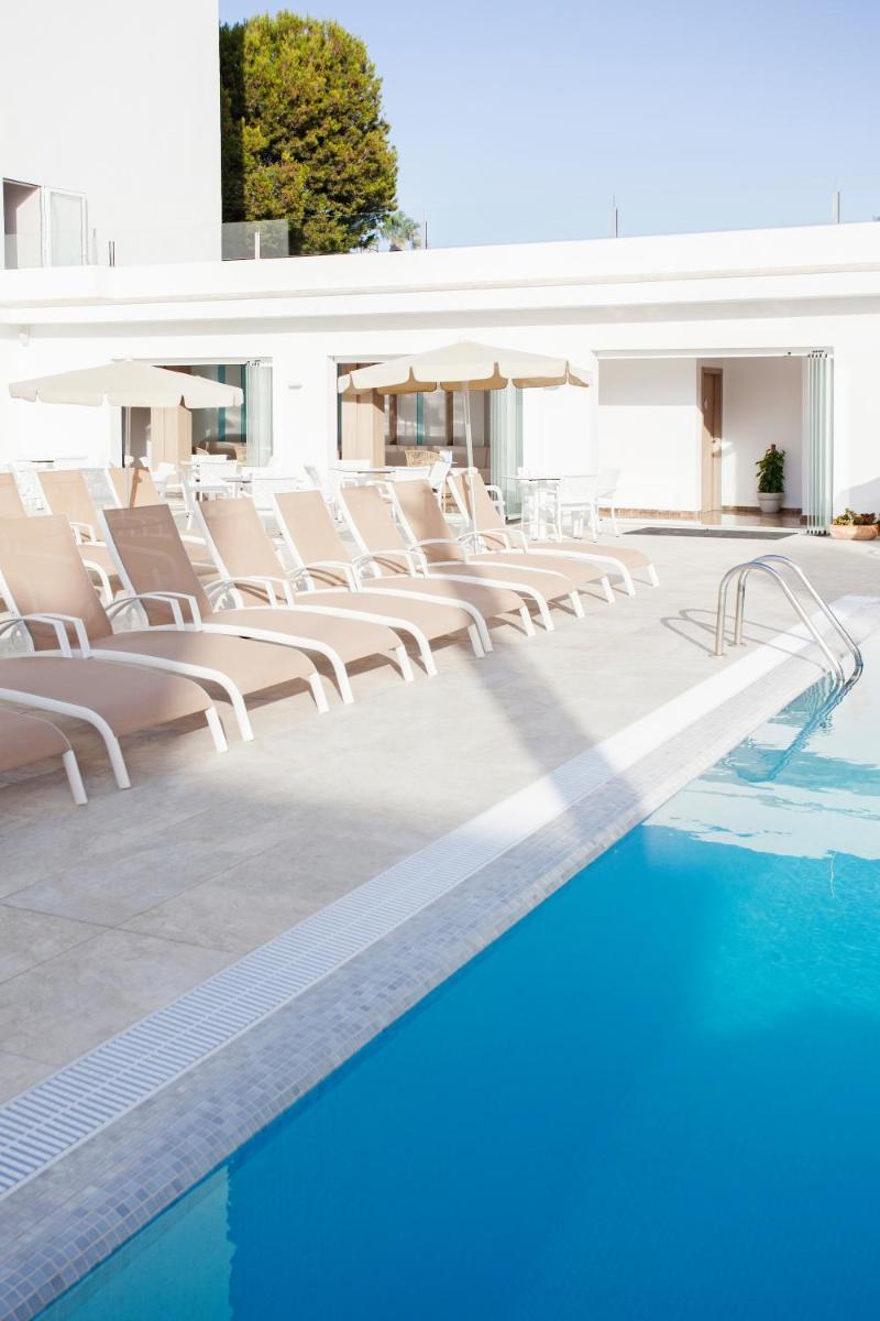 Piscina en o cerca de Grupotel Farrutx