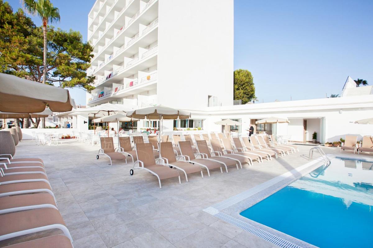 Piscina en o cerca de Grupotel Farrutx