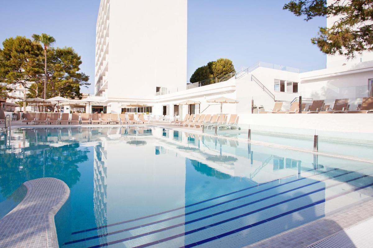 Piscina en o cerca de Grupotel Farrutx
