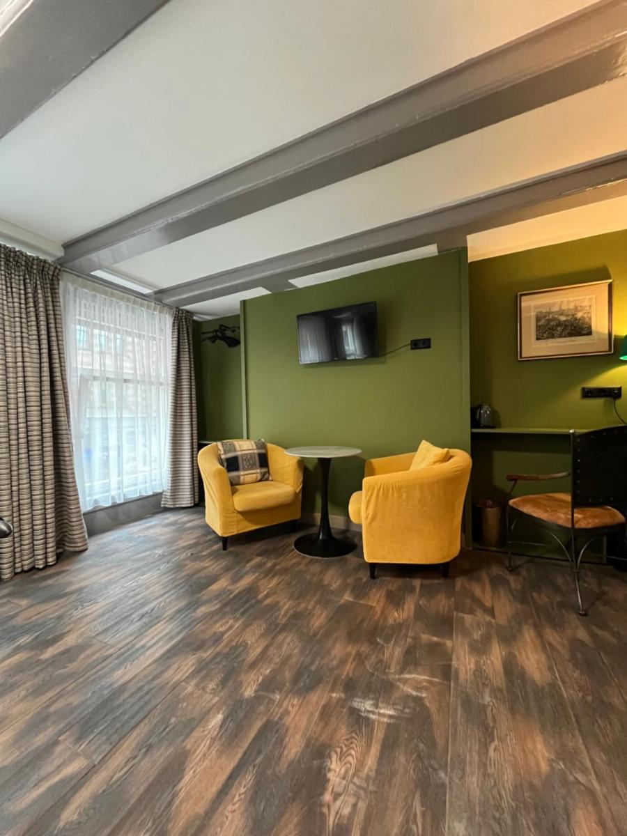 Central Guest Rooms - Housity