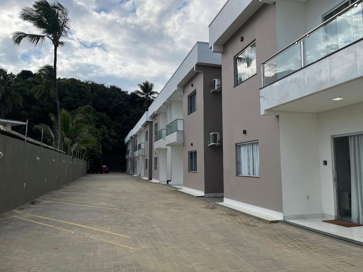 Condomínio com Piscina 500m á PRAIA de Taperapuan - Housity