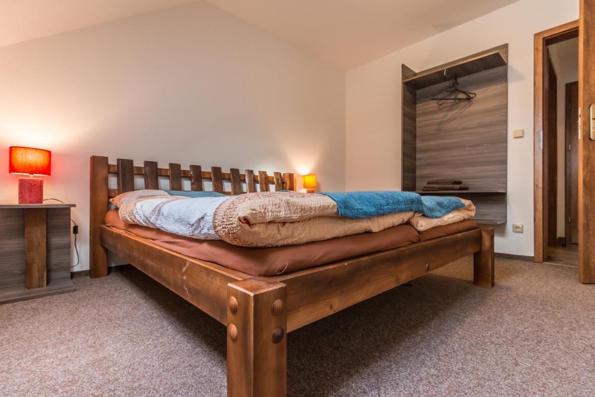 Apartmány U Babičky - Housity