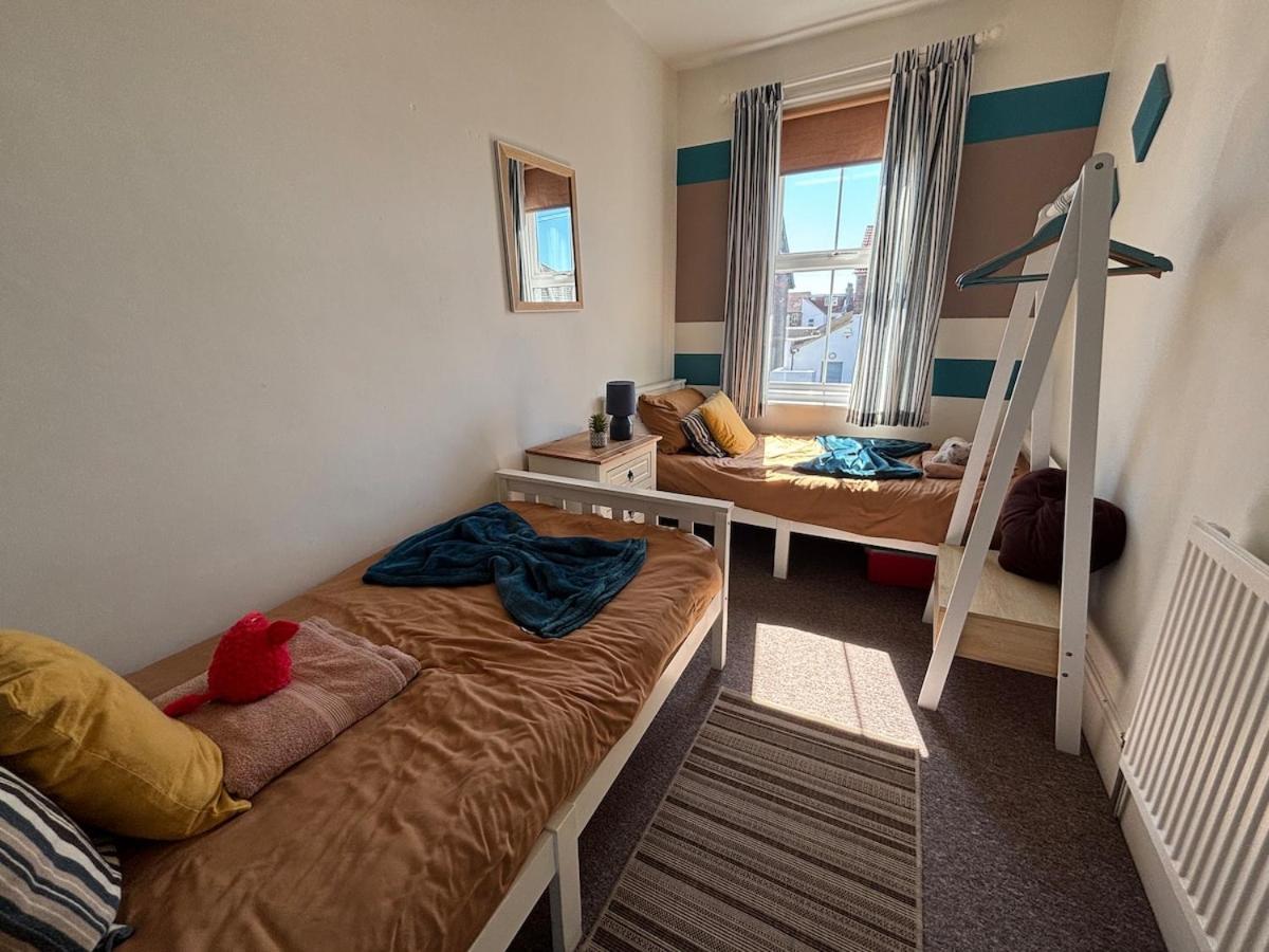 11B Beachside - Housity