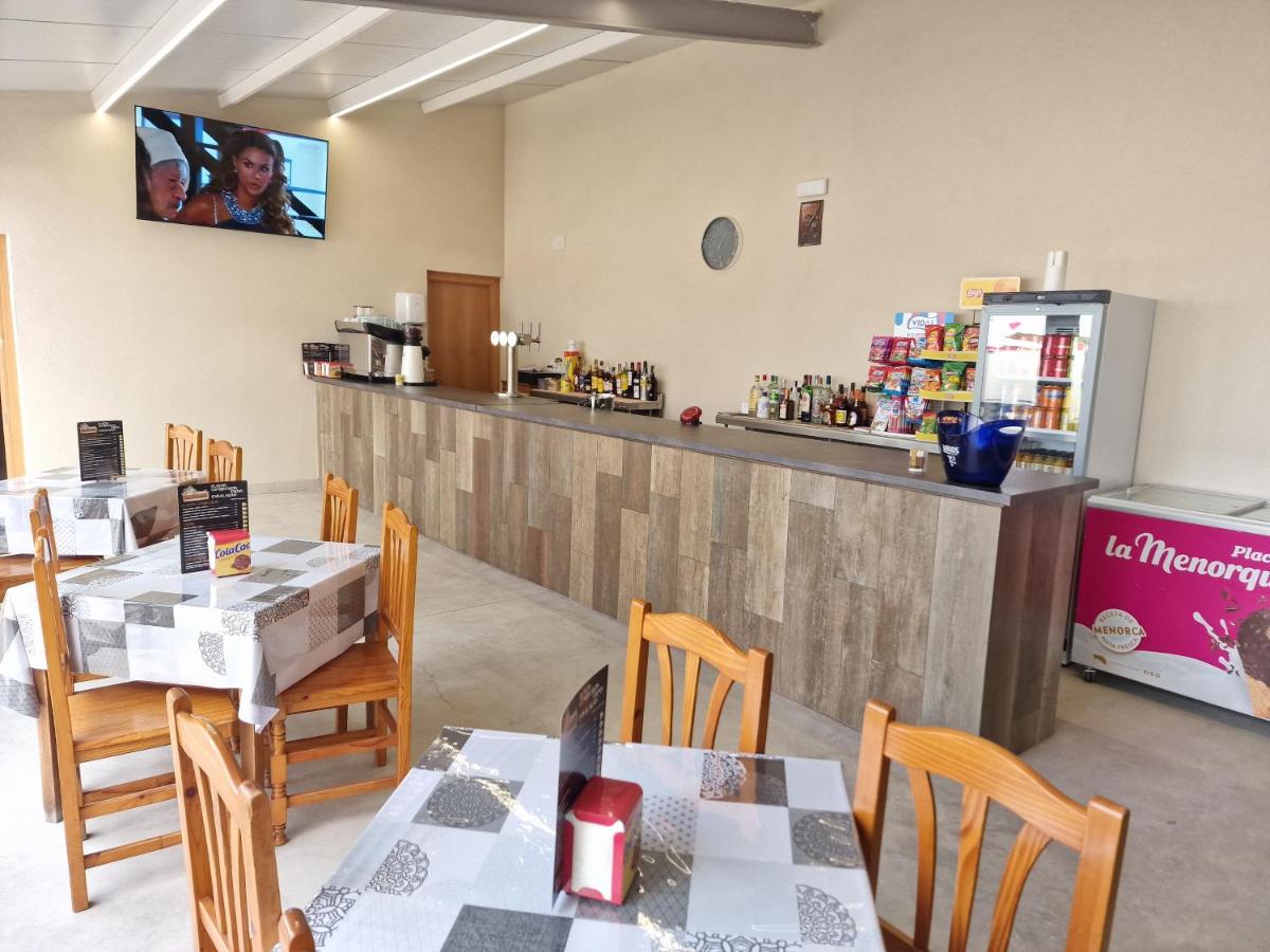 Albergue Cafetería La Parada - Housity