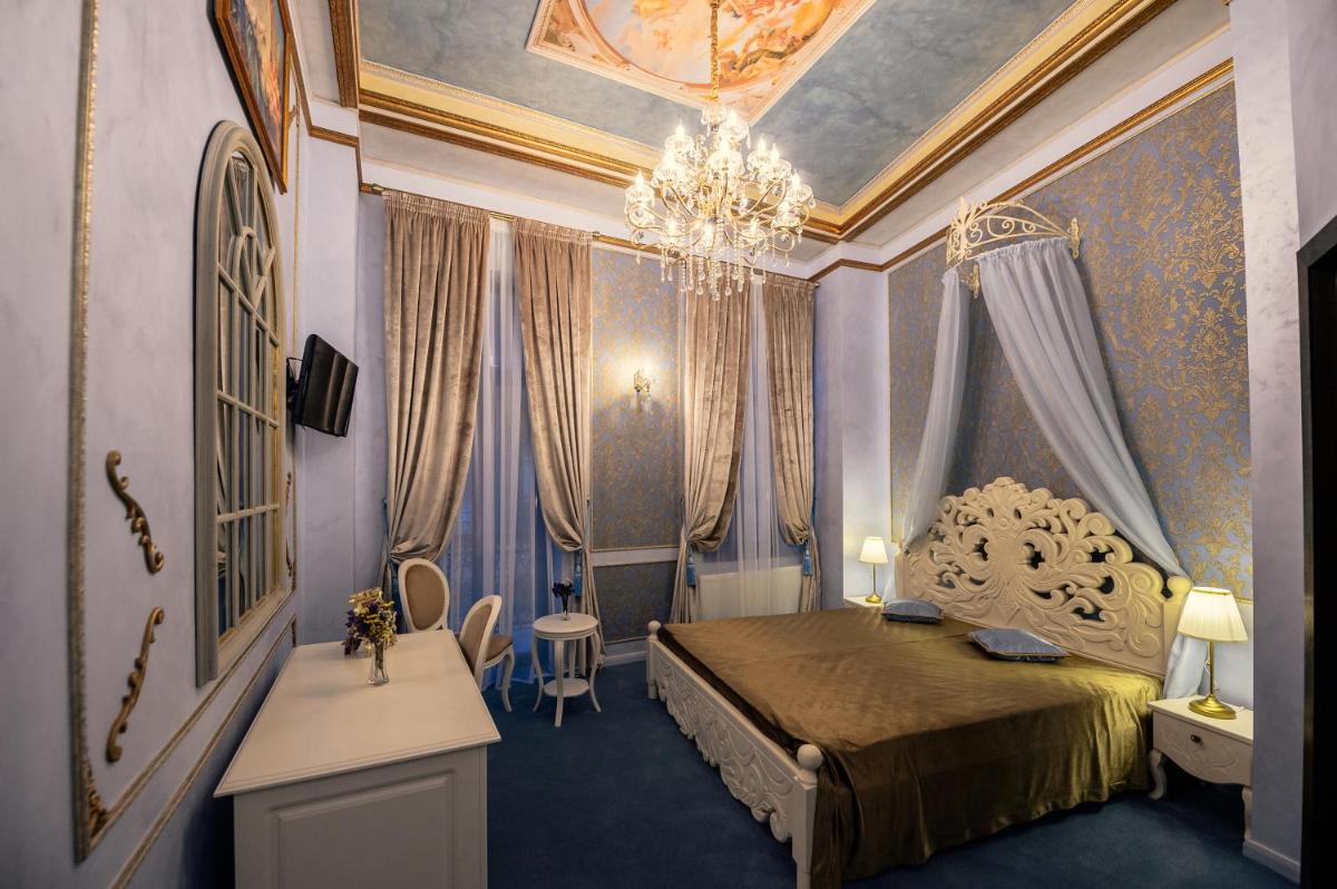 Belle Epoque Boutique (Adult Only) - Housity