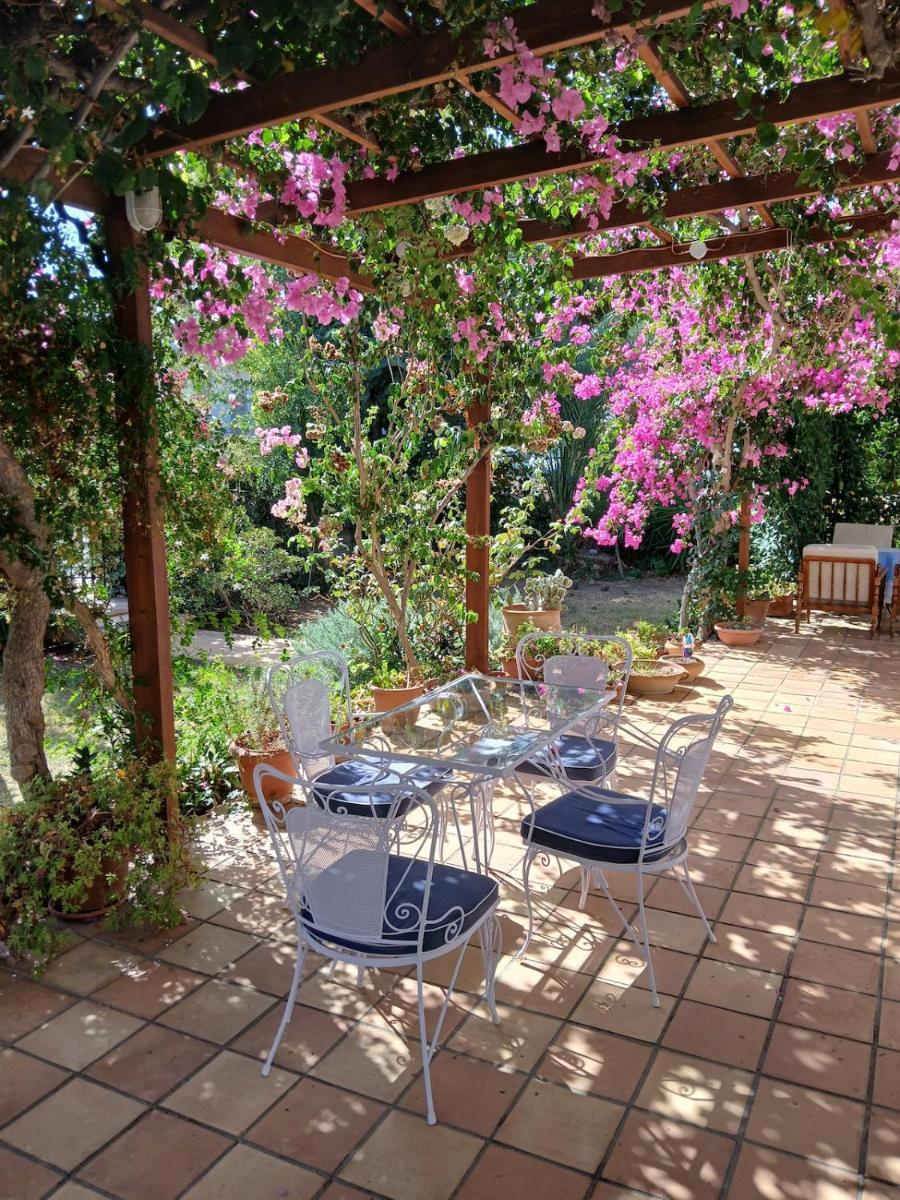 Villa in the Garden - Housity