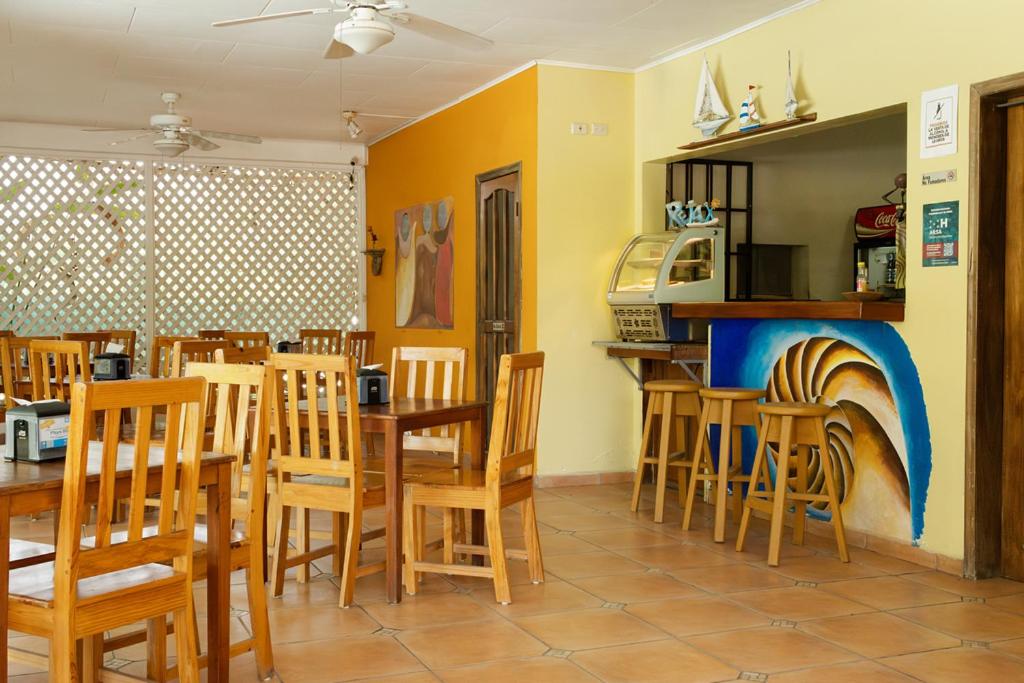 Hotel Playa Bonita Tela - Housity