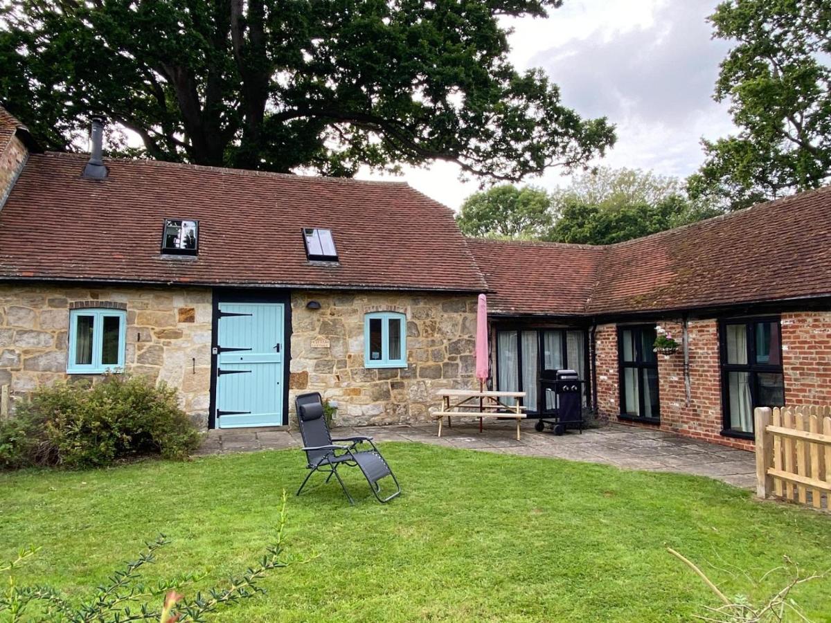 Friesian Cottage - Housity