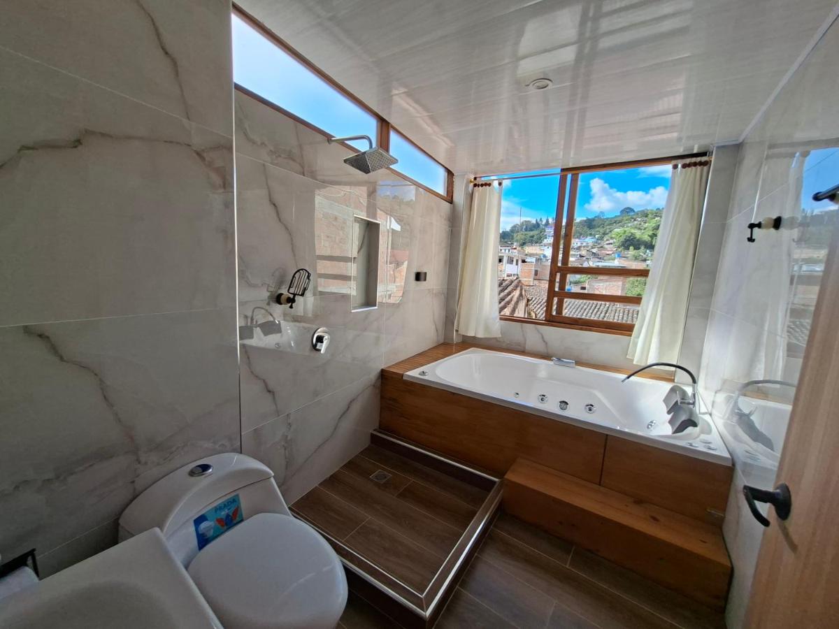 Hotel Malaki - Housity