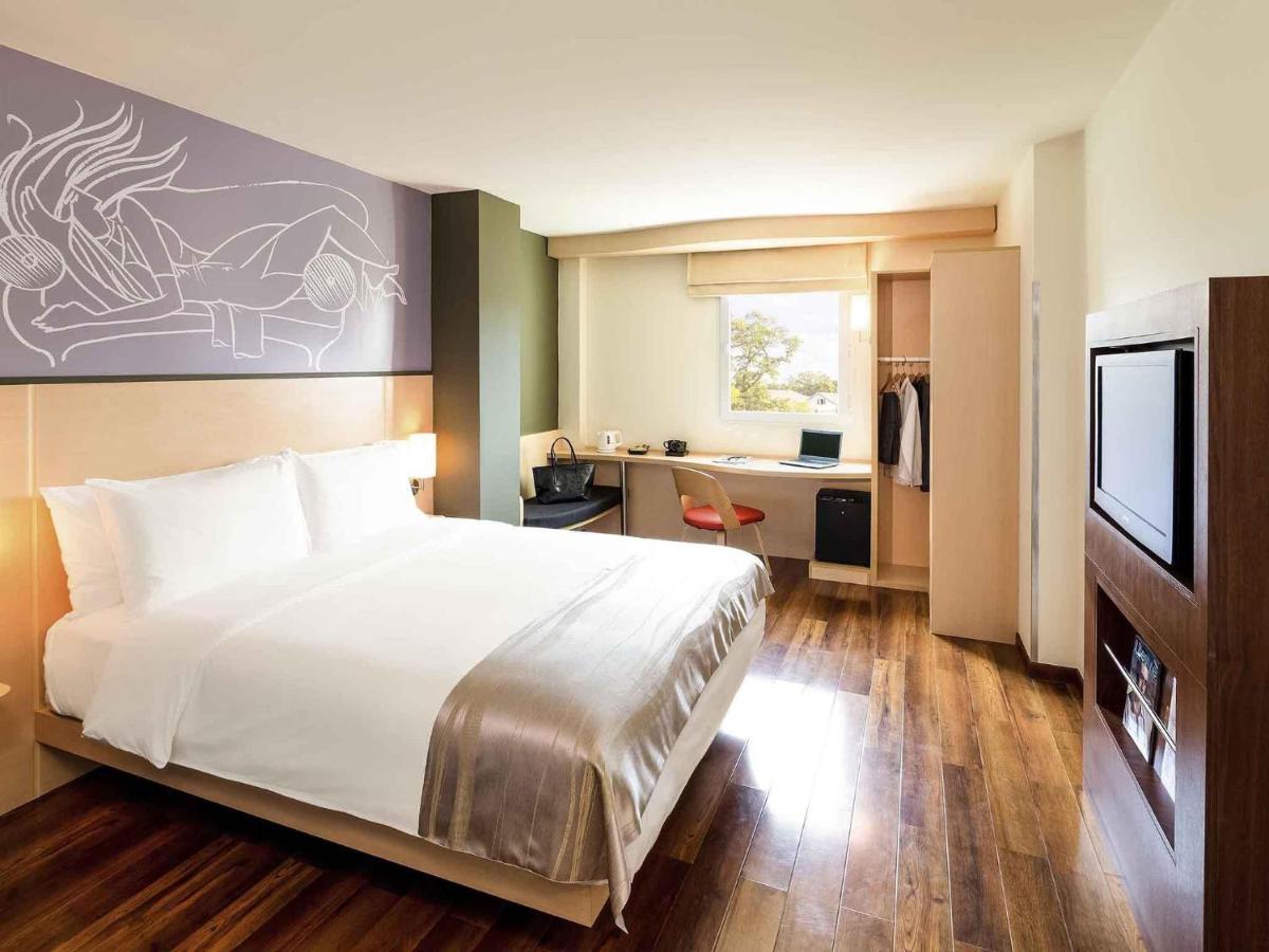 ibis Vientiane Nam Phu - Hizvo