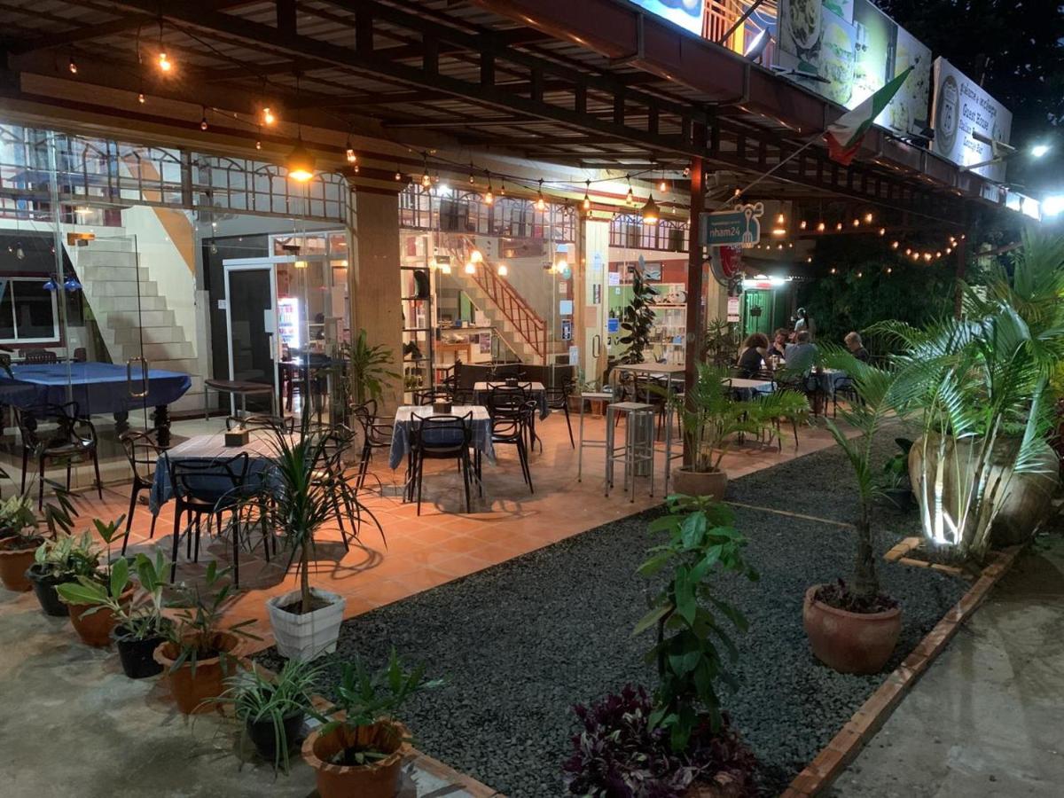 Route 76 Guest House - Housity