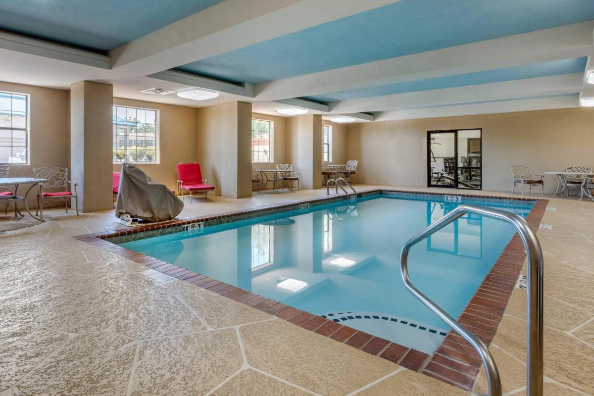Comfort Inn & Suites North Little Rock McCain Mall - Housity