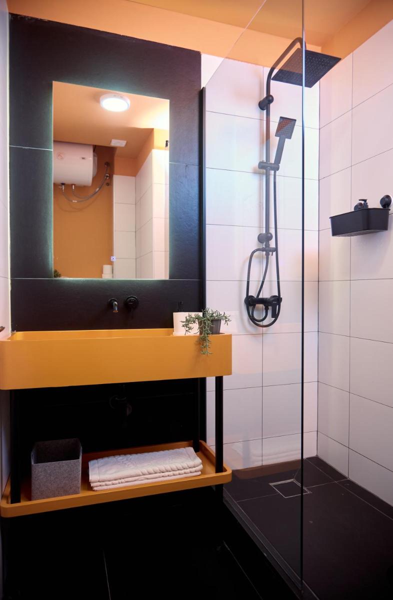 Manoir Apartments City Center - Housity