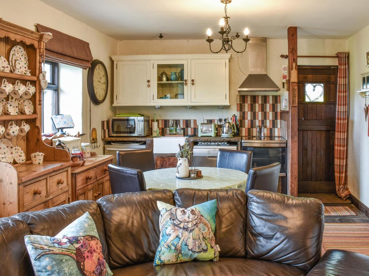 Stoney End Cottage - Housity
