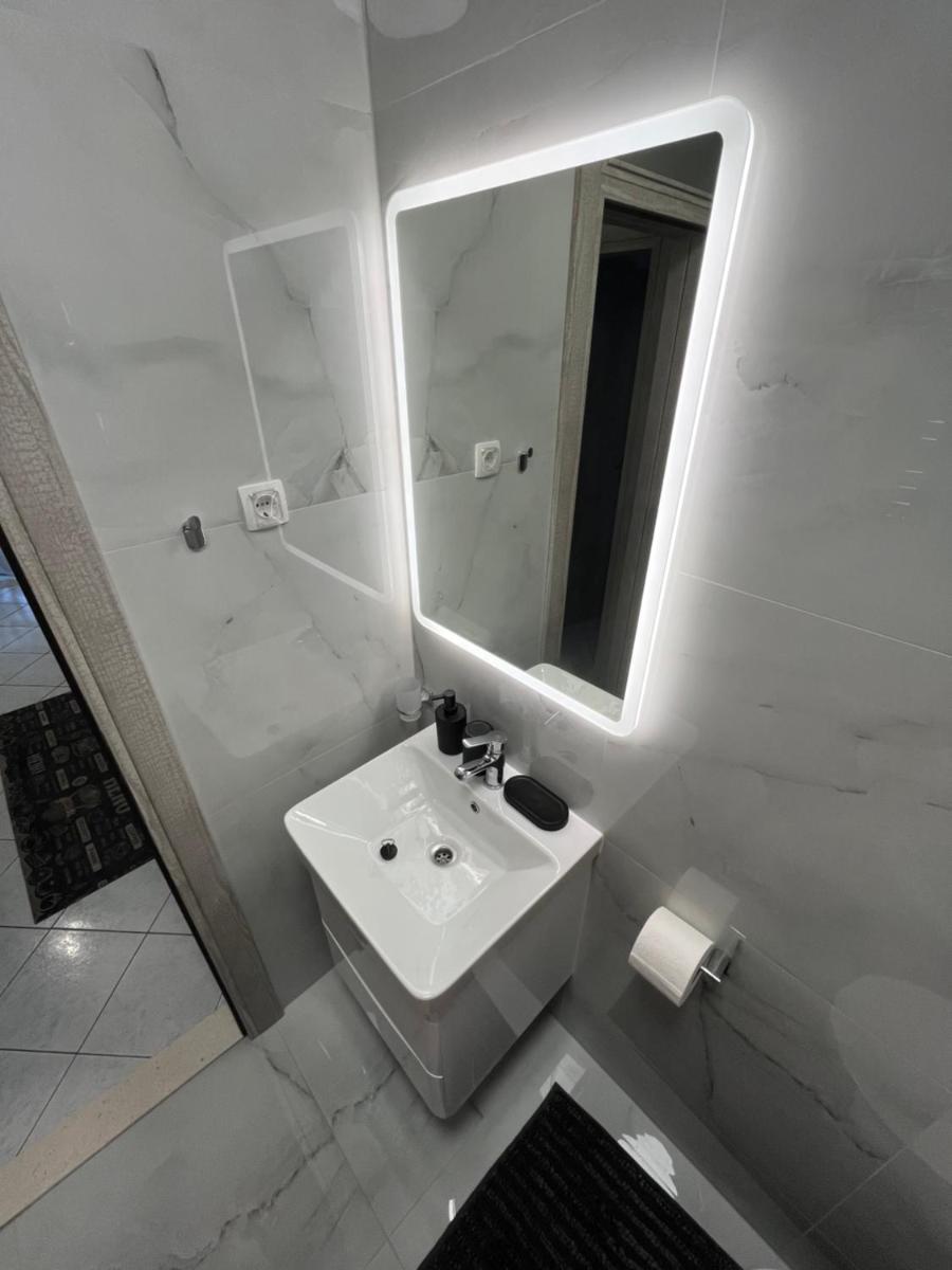 Marko Beachfront Apartments Seget Trogir - Hizvo