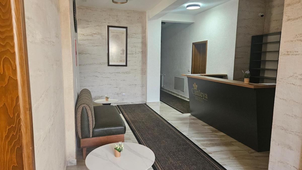 Cattleya hotel - Housity