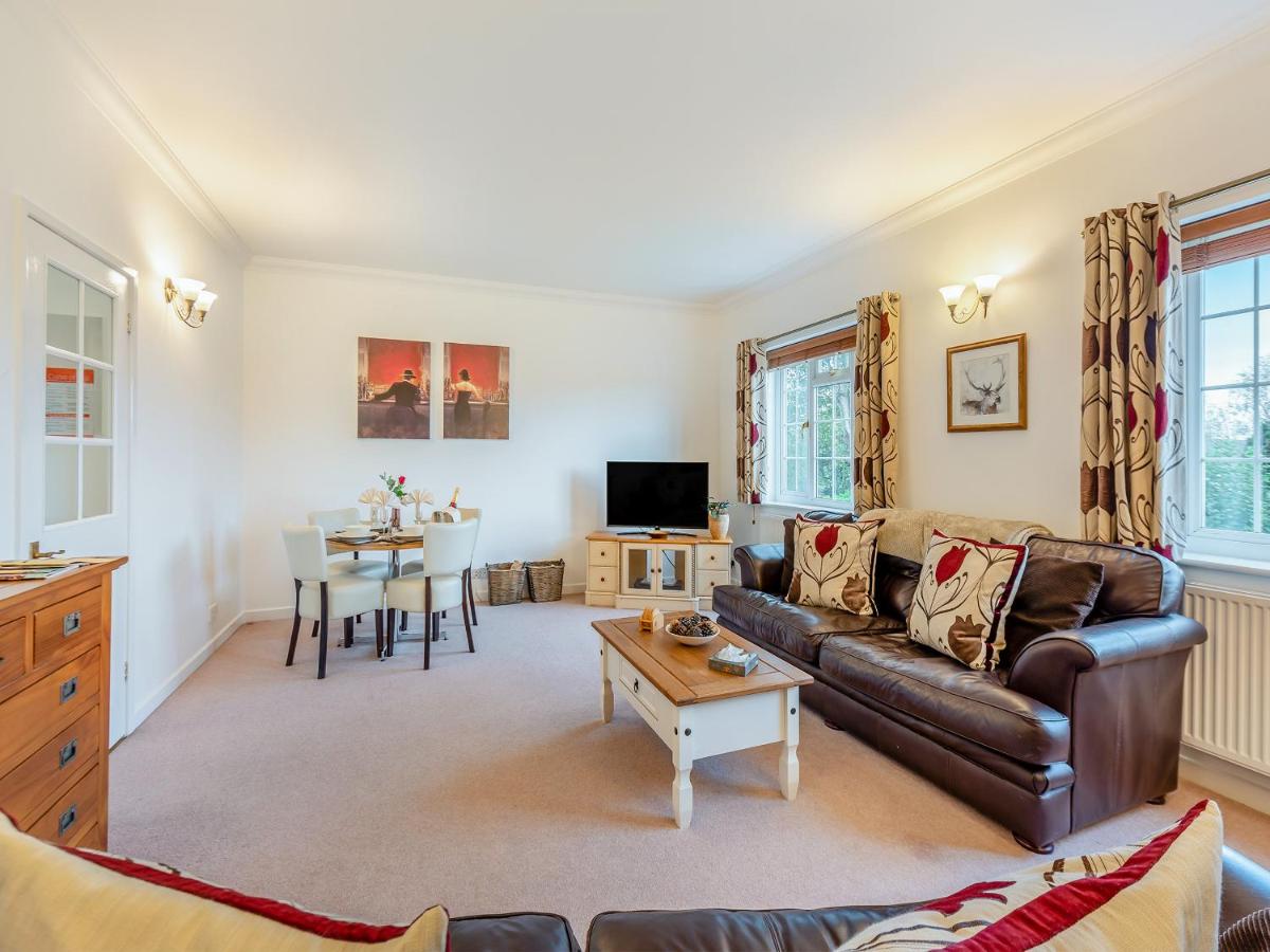 Little Longmead - Housity
