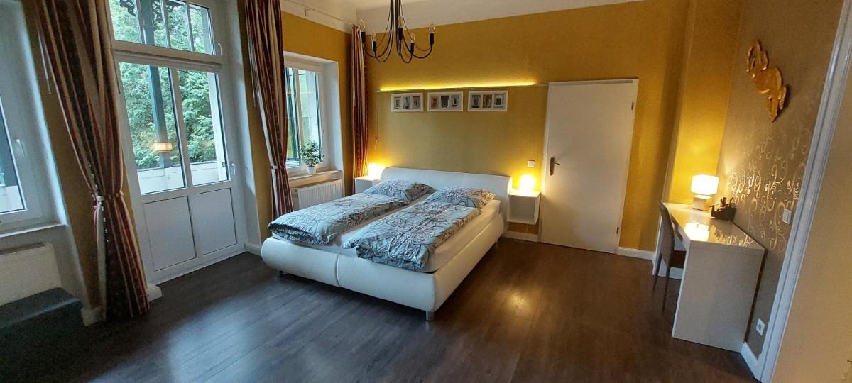 Ferienwohnung Villa Reger - Housity