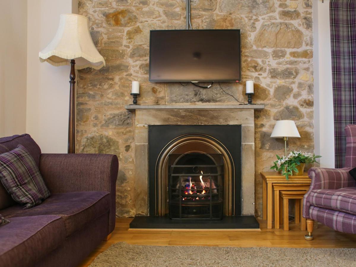 Roslin Chapel Cottage - Uk49193 - Housity