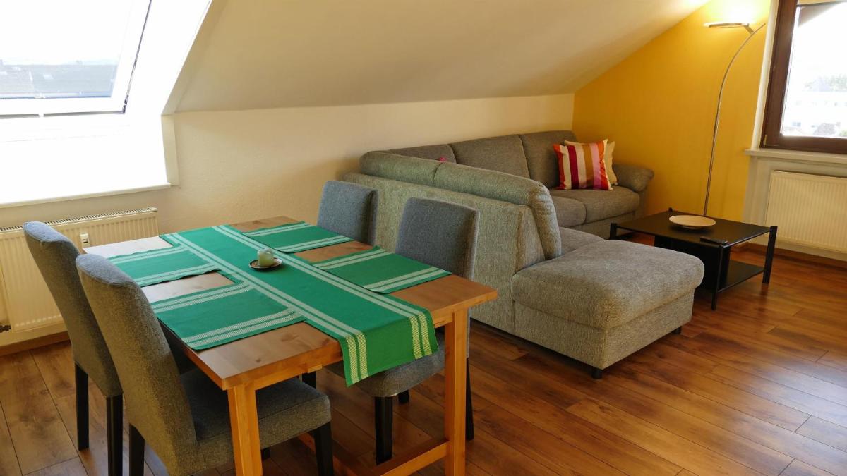 Ferienwohnung Hirtenberg - Housity