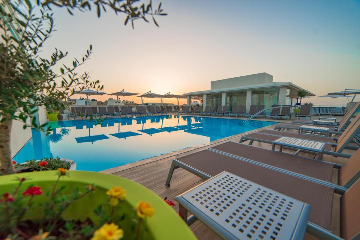Maritim Antonine Hotel & Spa - Housity