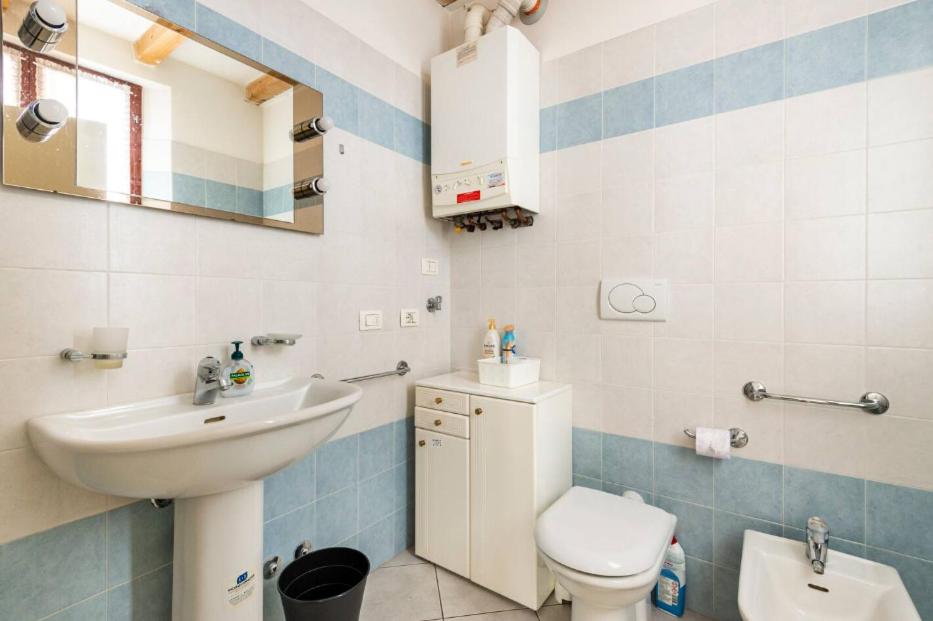 Room Santo Stefano - Housity