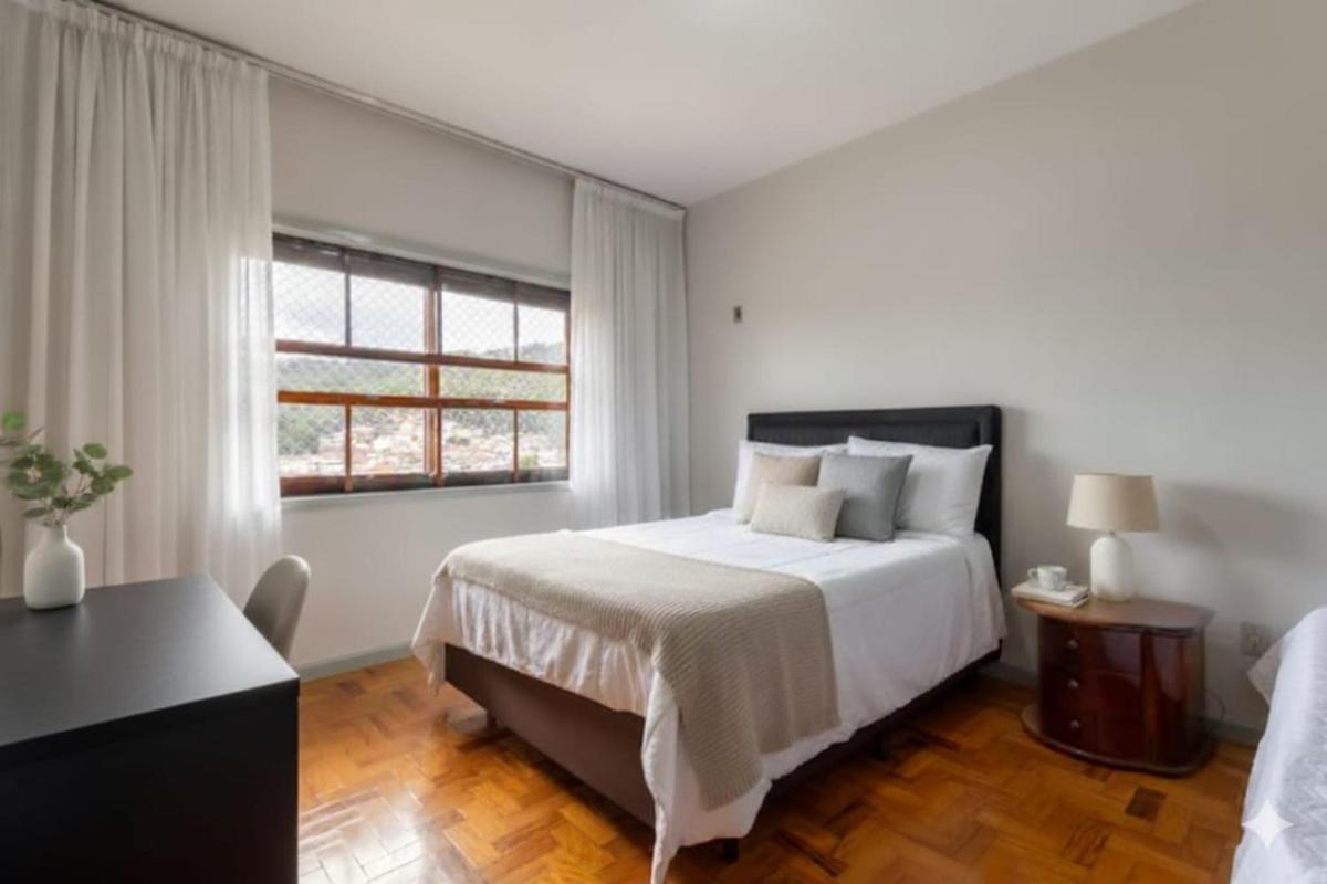 Apart Budapest - Conforto na melhor Rua de Águas de Lindóia - Housity