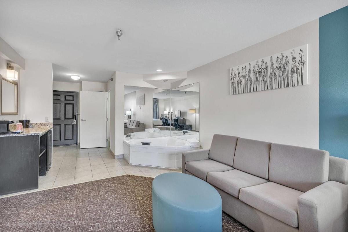 Sleep Inn & Suites near Spirit Mountain - Housity