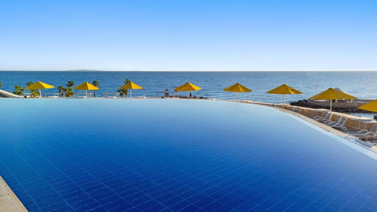 Pickalbatros Citadel Resort Sahl Hasheesh - Housity