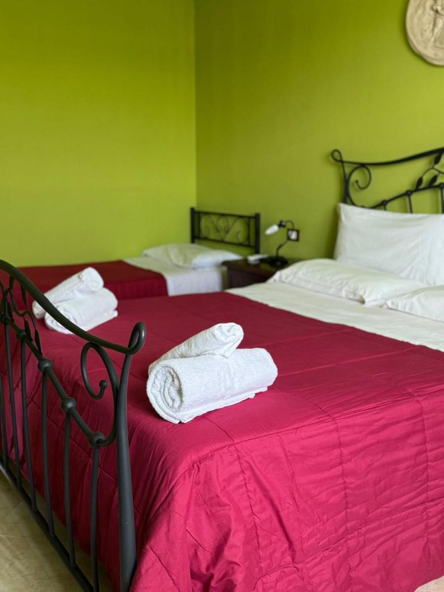 Green Universe - Housity