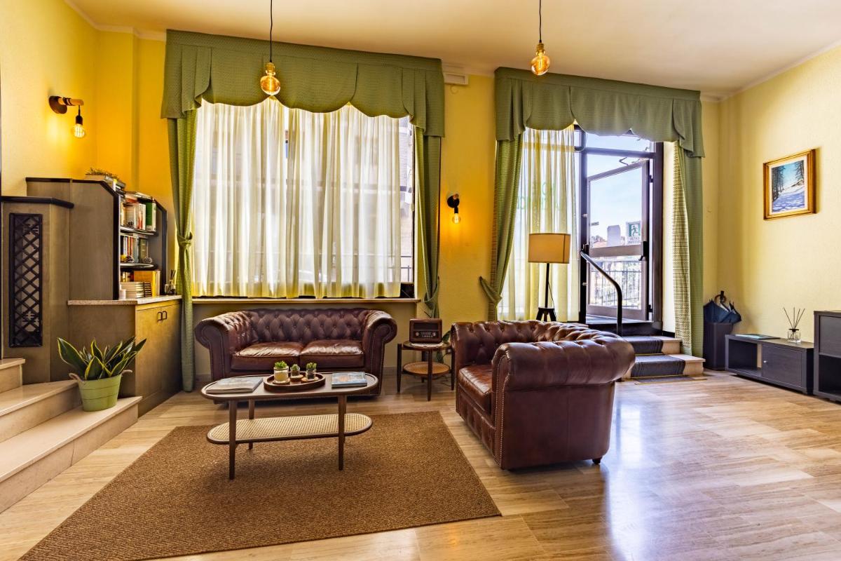 Hotel La Chance - Housity