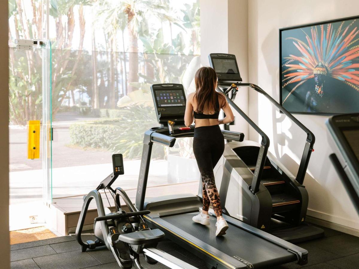 Salle ou équipements de sports de l'établissement Mondrian Cannes