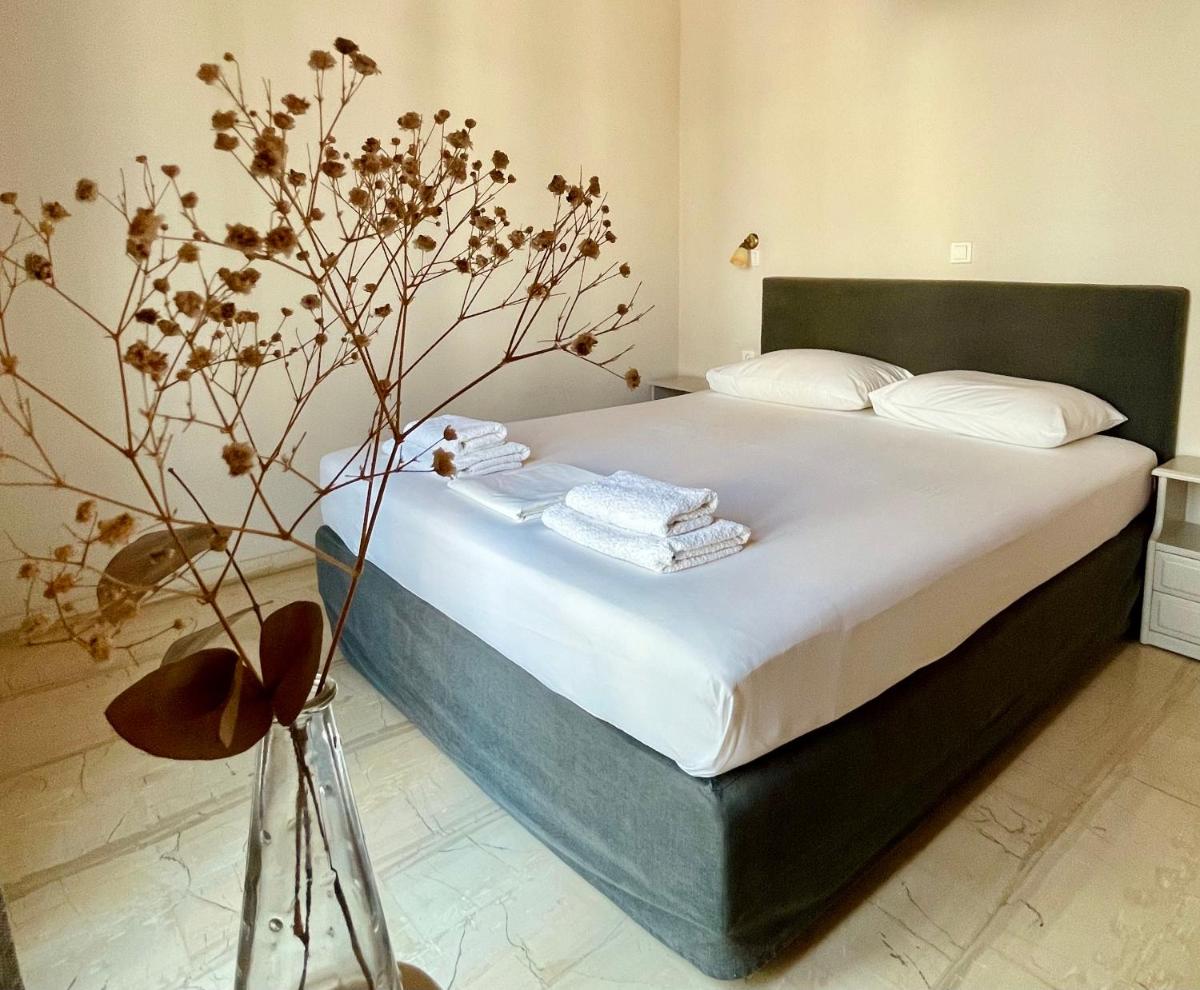 Calma Apartments & Studios - Housity