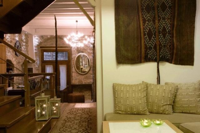 Guesthouse Theonimfi - Housity