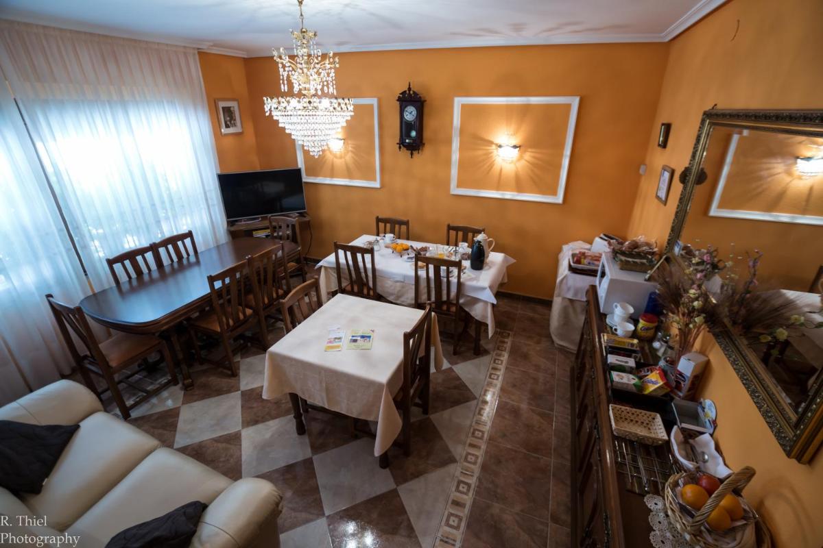 Hostal Camino de Santiago - Housity