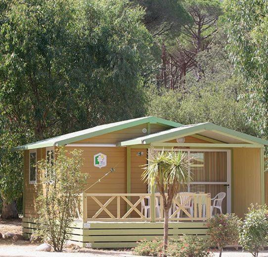 Jardin de l'établissement Camping La Pinède